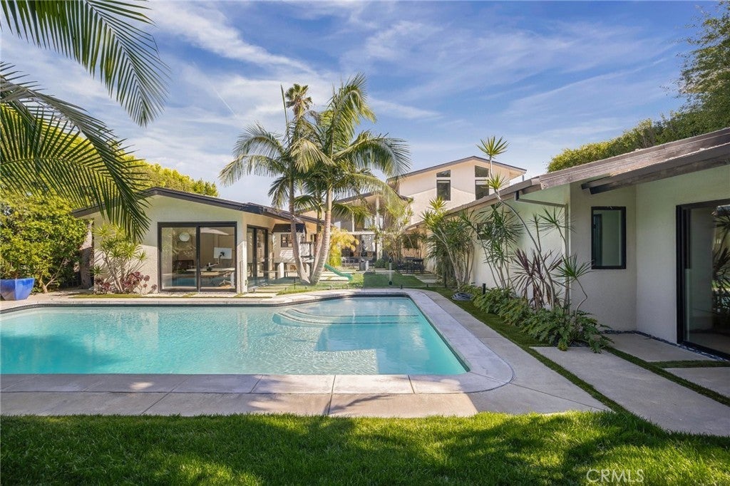 Photo of Listing #SB25083592