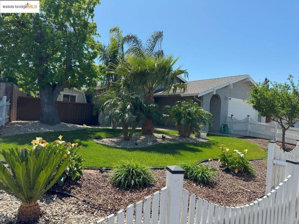 Photo of Listing #41093636