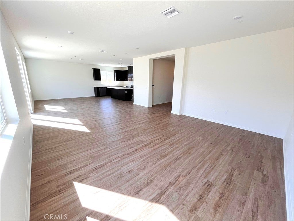 Photo of Listing #SW25084840