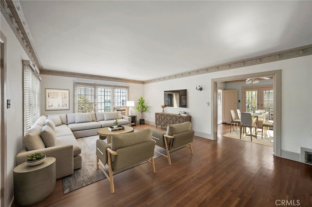 Photo of Listing #SR25083886