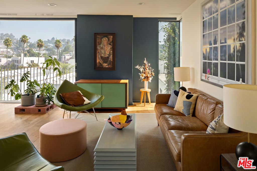 Photo of Listing #25526573