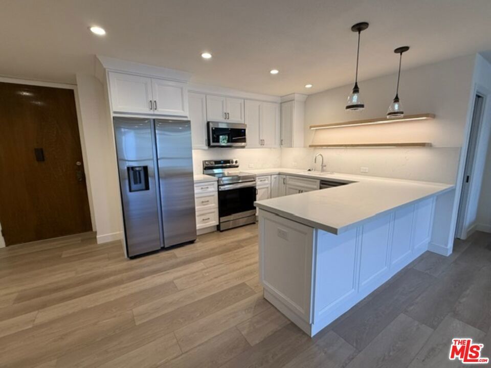 Photo of Listing #25526443