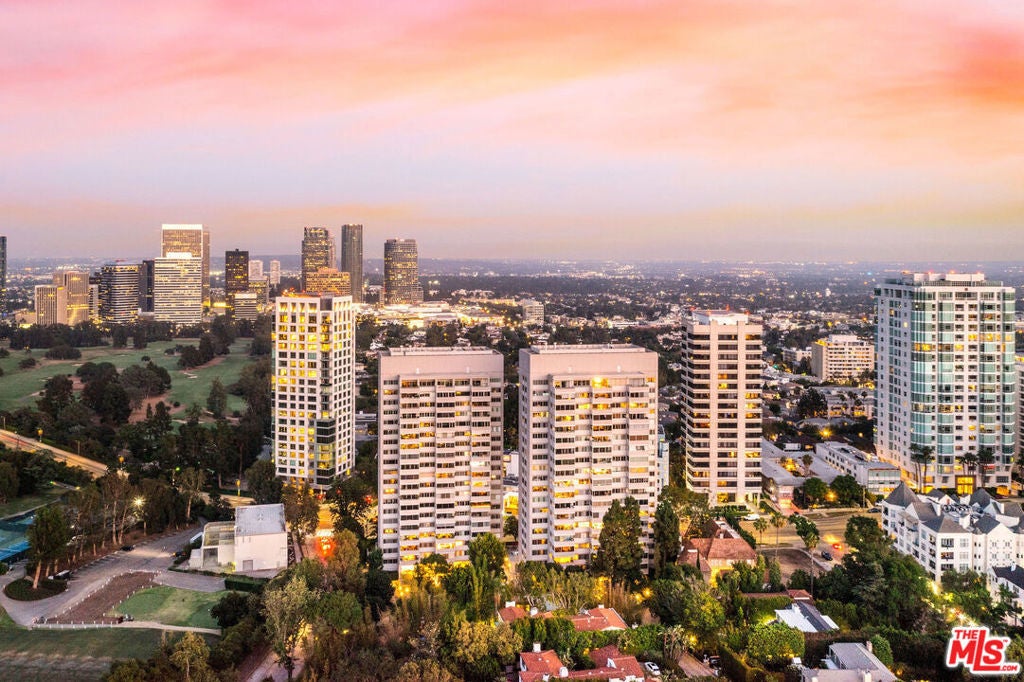 Photo of Listing #25527021