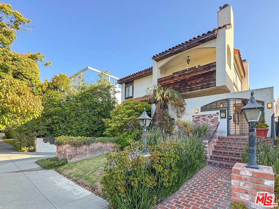 Photo of Listing #25527461