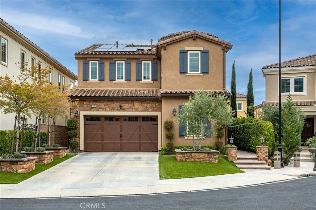 Photo of Listing #SR25086381