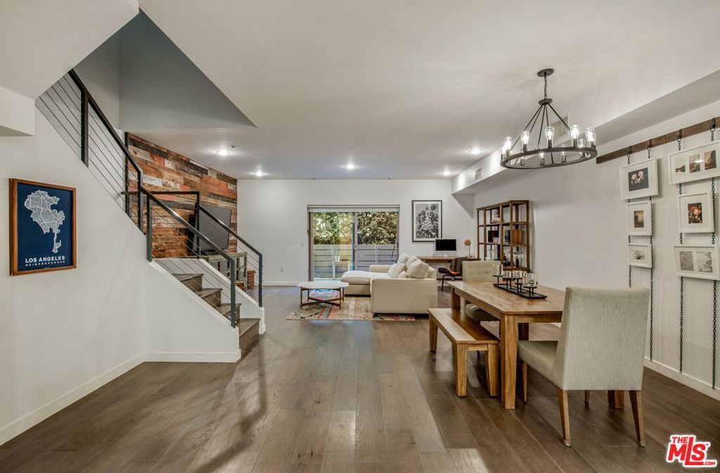 Photo of Listing #25528251