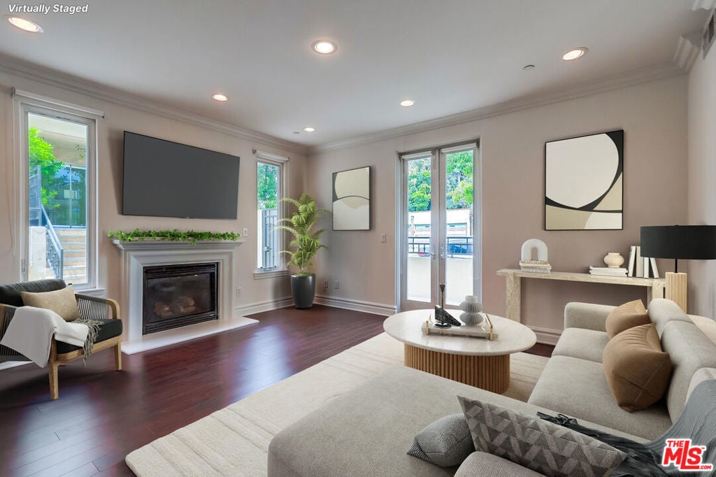 Photo of Listing #25527963