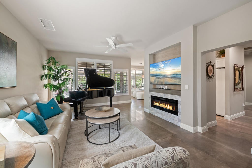 Photo of Listing #219128909DA