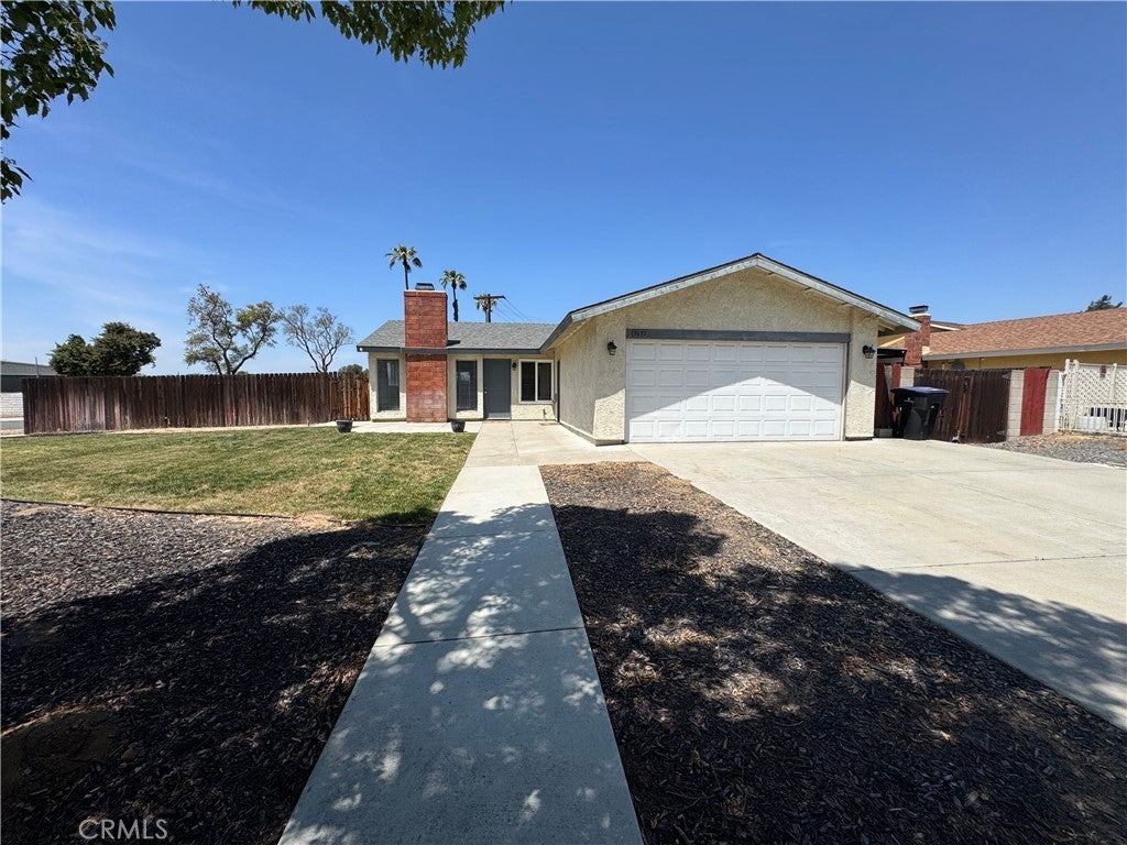 Photo of Listing #IV25088647