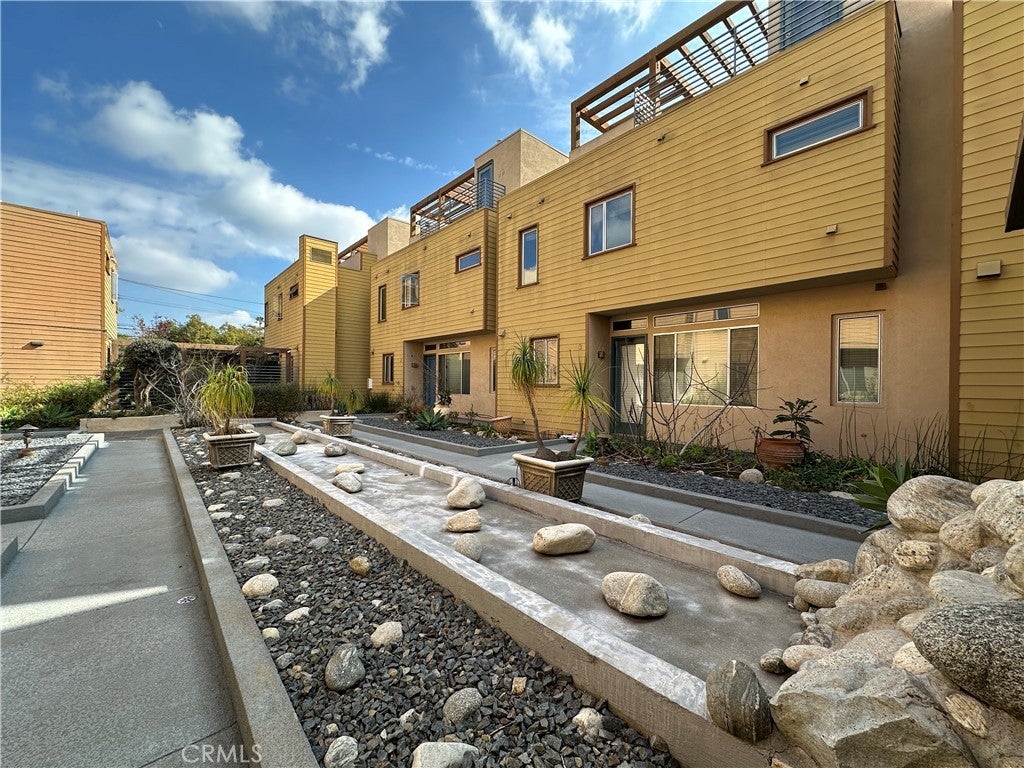 Photo of Listing #WS25089001