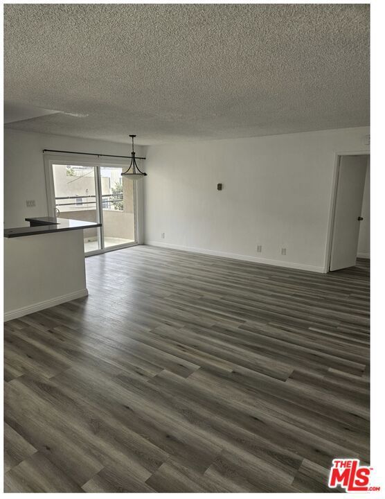 Photo of Listing #25529431