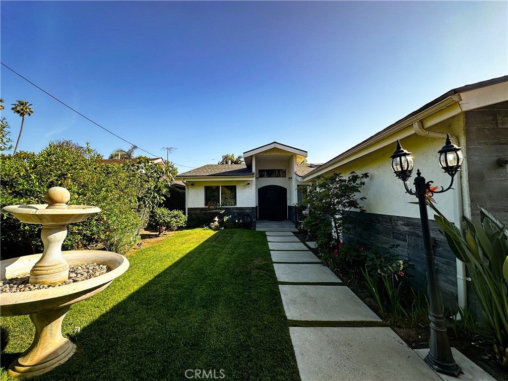 Photo of Listing #SR25089681