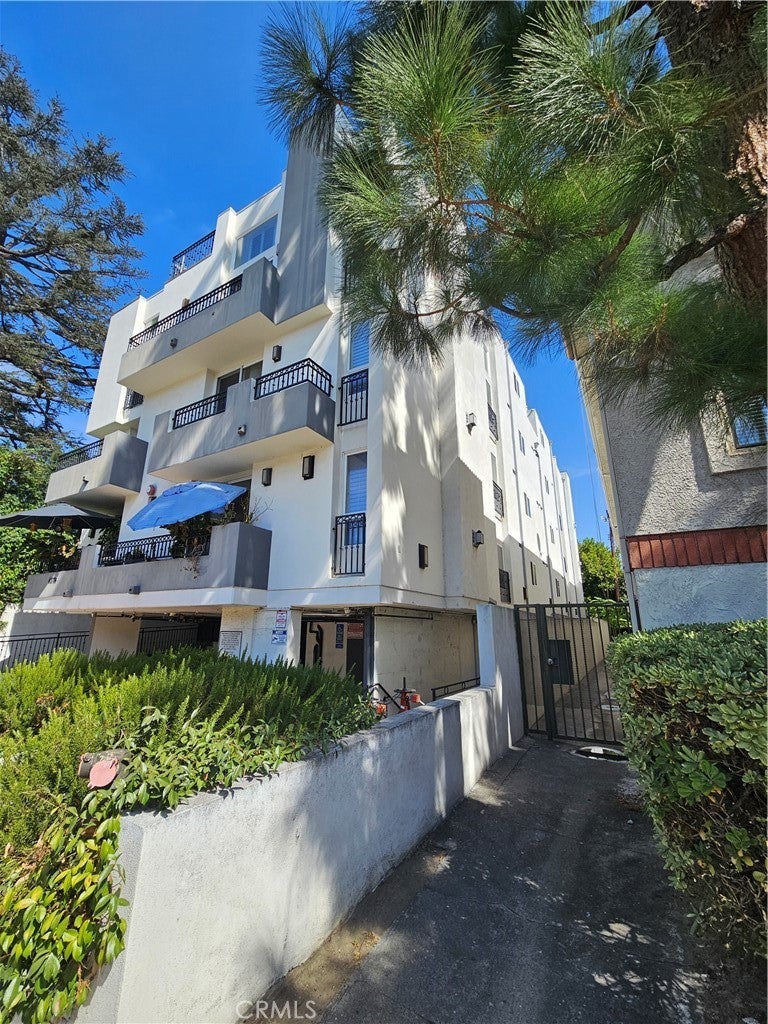 Photo of Listing #SR25089838