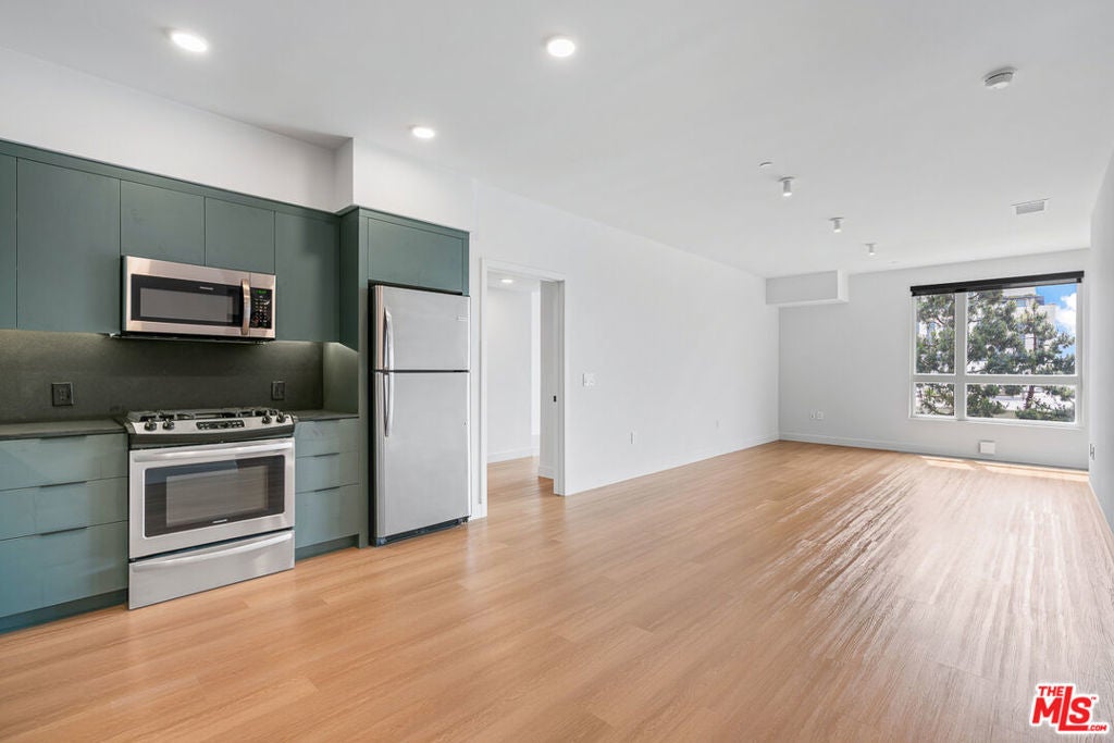 Photo of Listing #25529529