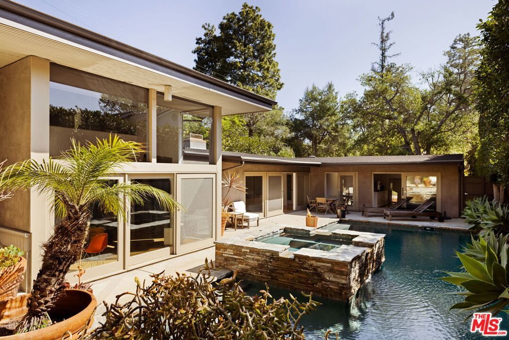 Photo of Listing #25528865