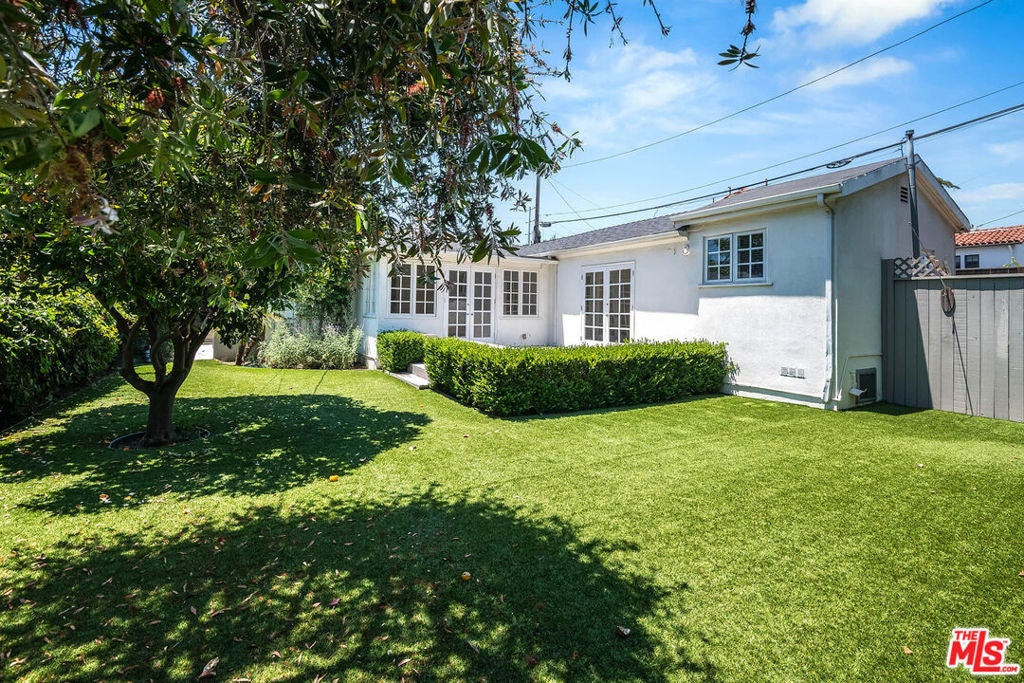 Photo of Listing #25527889