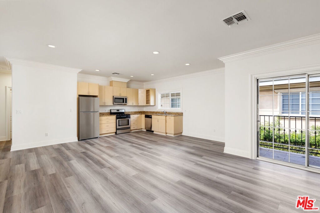 Photo of Listing #25529339