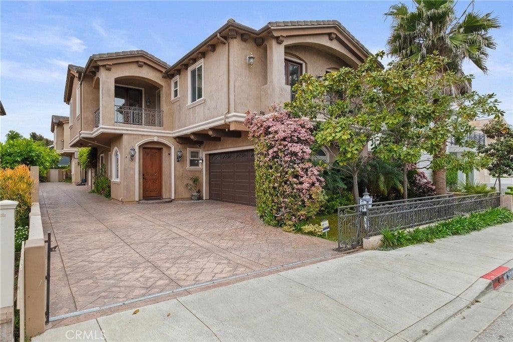 Photo of Listing #PV25088415