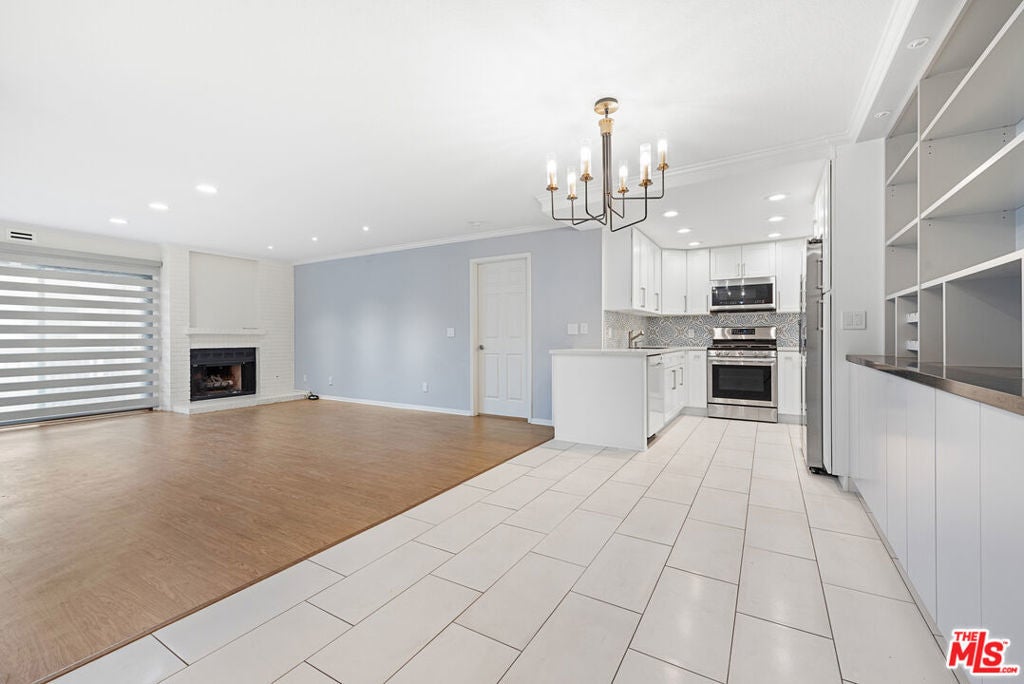 Photo of Listing #25529847