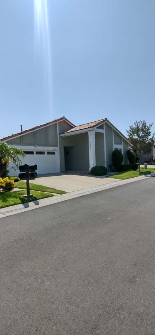 Photo of Listing #FR25090330