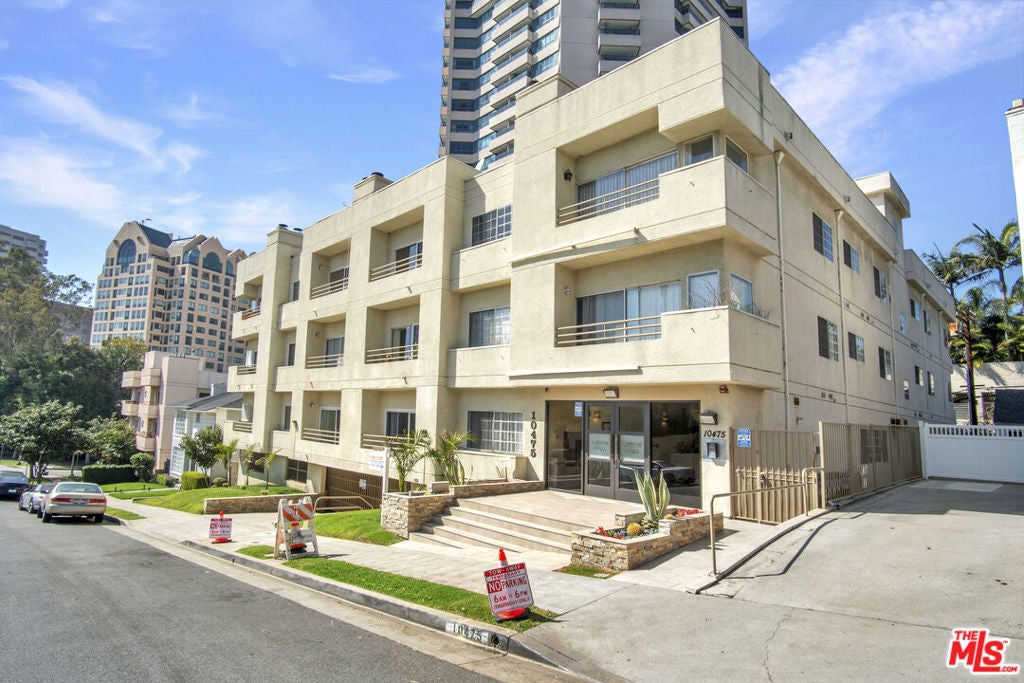 Photo of Listing #25530054