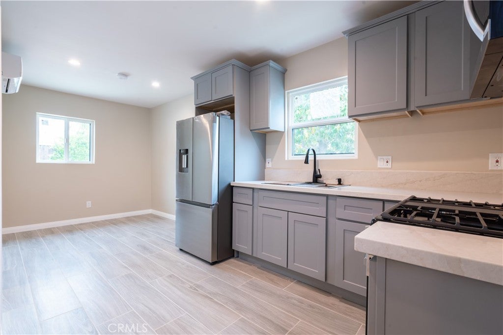 Photo of Listing #SR25090964