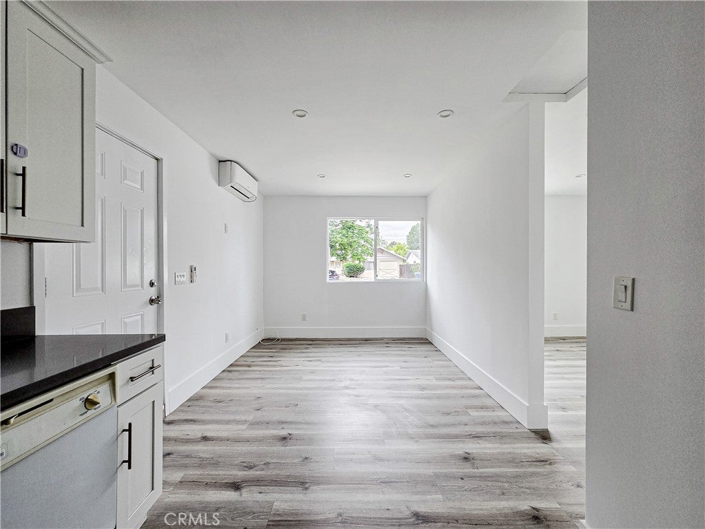 Photo of Listing #SR25091433