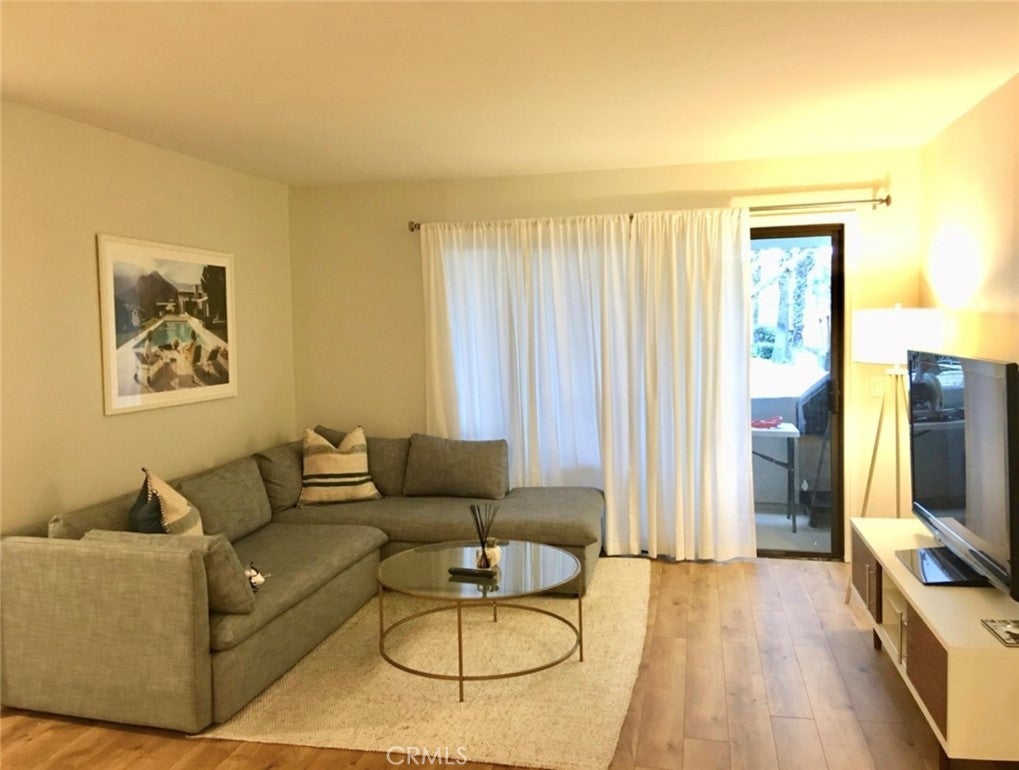 Photo of Listing #OC25091581