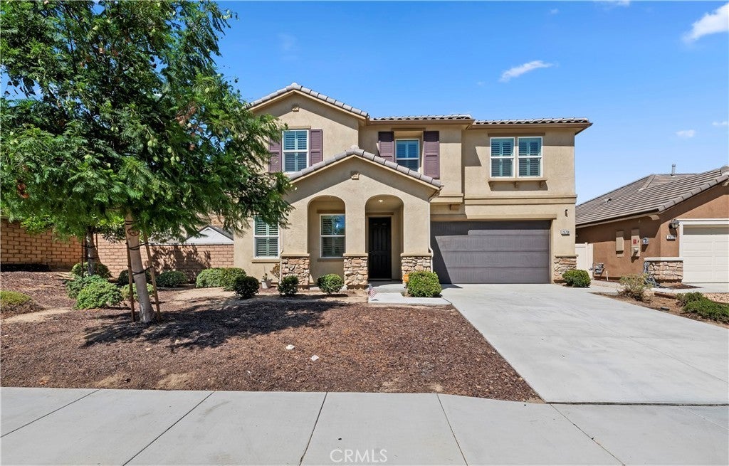 Photo of Listing #IV25090695