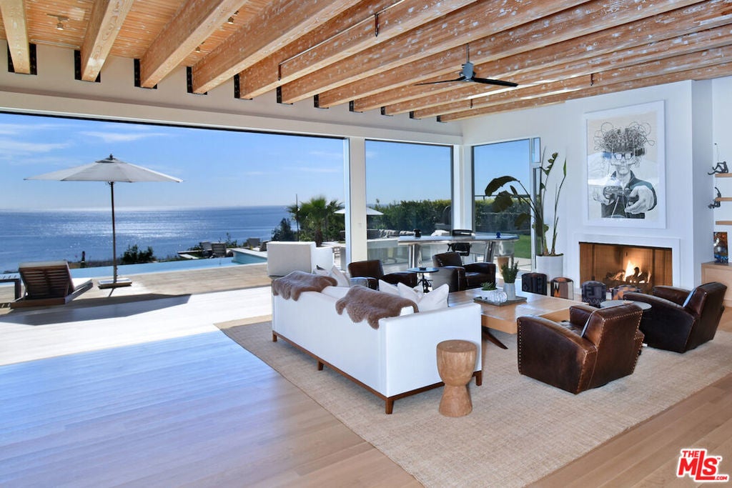 Photo of Listing #25530635