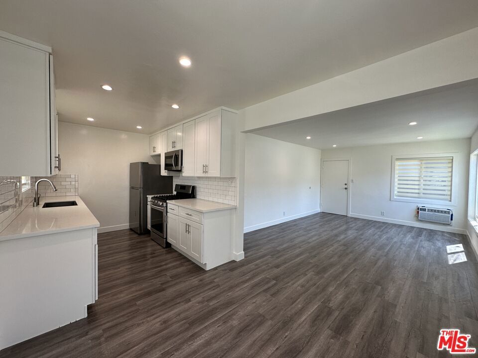 Photo of Listing #25530651