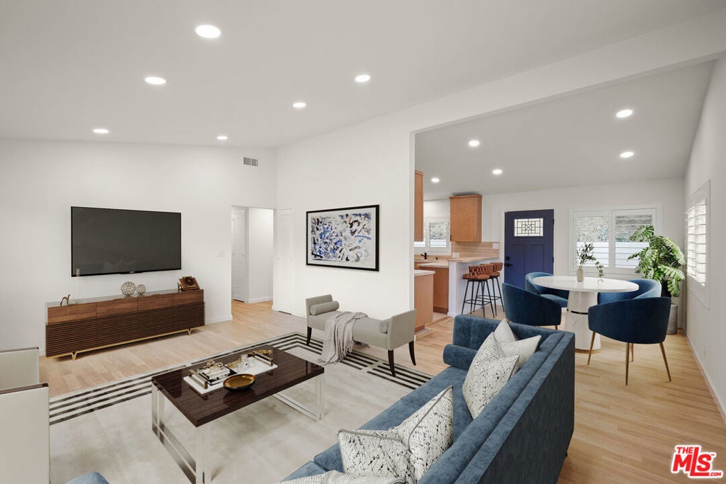 Photo of Listing #25530515