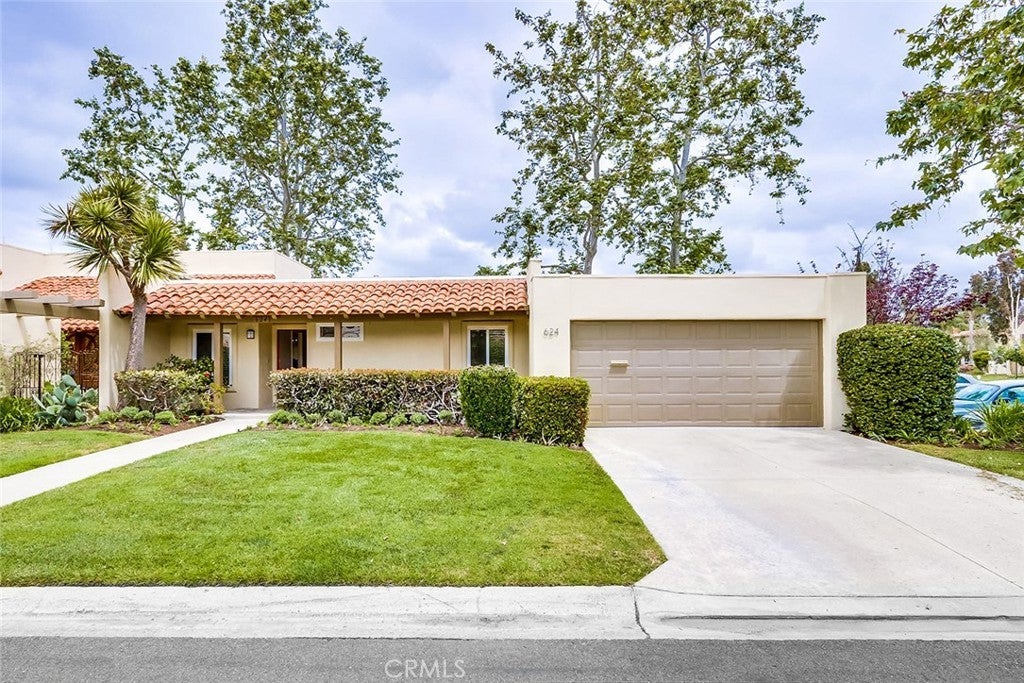 Photo of Listing #NP25092074