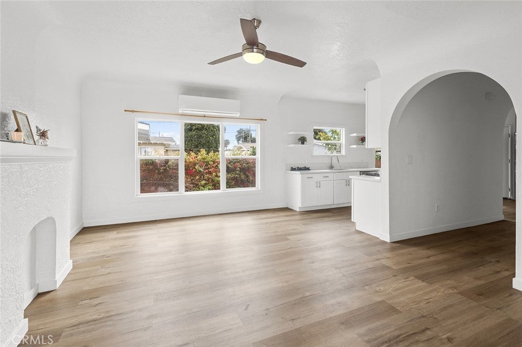 Photo of Listing #SR25092703