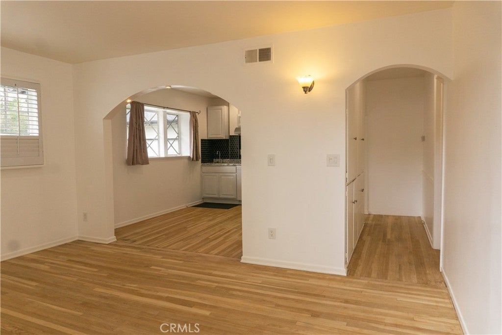 Photo of Listing #SR25090462