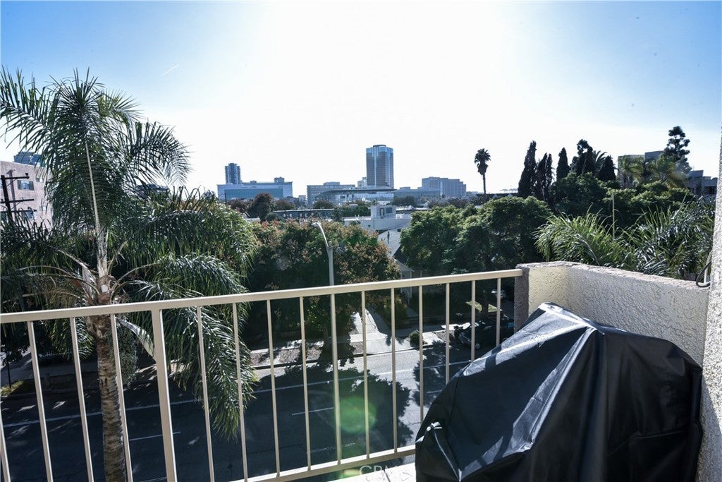 Photo of Listing #PW25092690