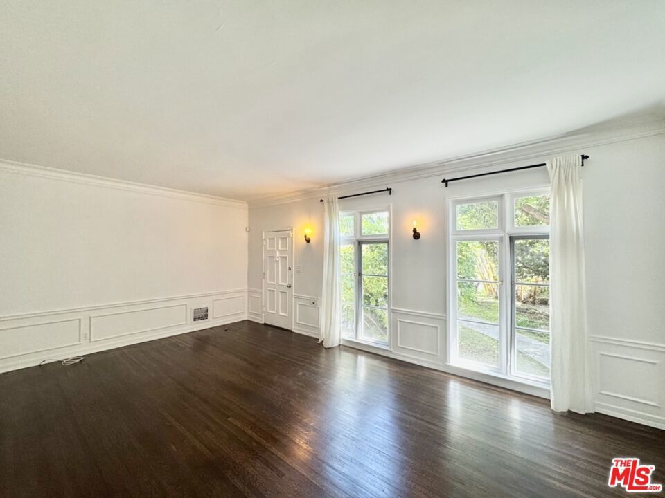 Photo of Listing #25531157