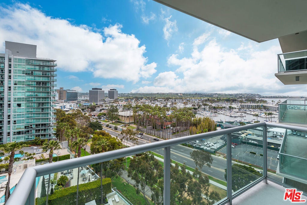 Photo of Listing #25529831