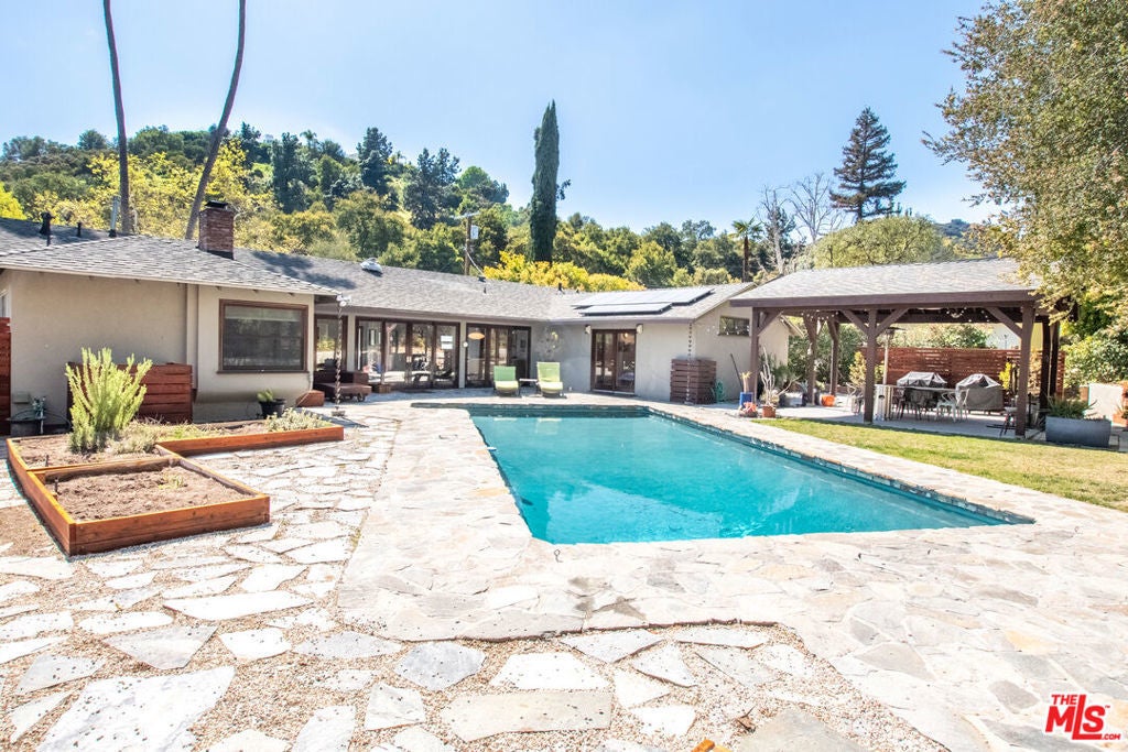 Photo of Listing #25530941