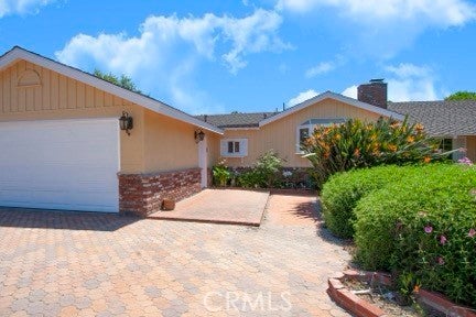 Photo of Listing #SR25093587