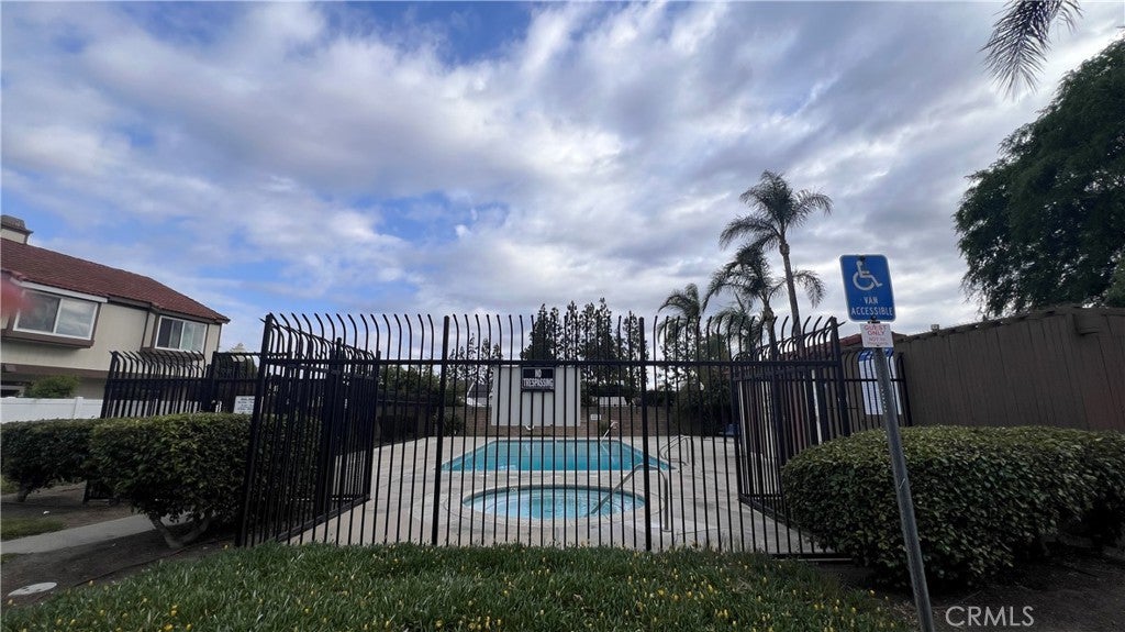 Photo of Listing #TR25093772