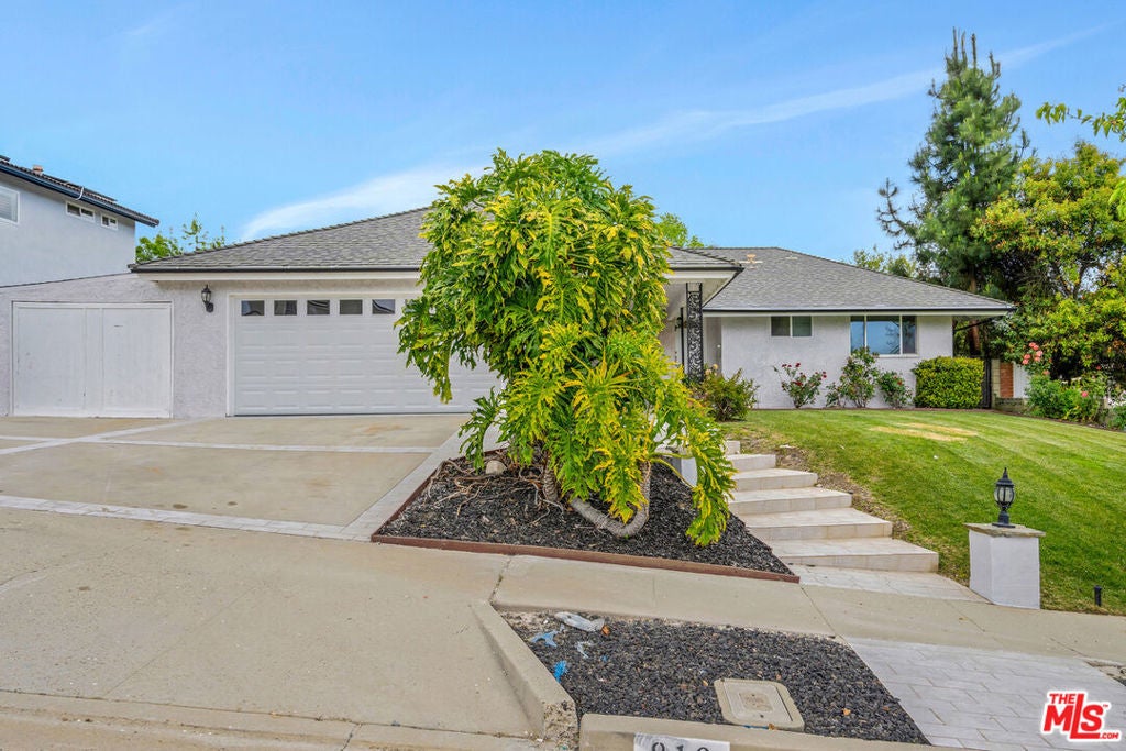 Photo of Listing #25531339