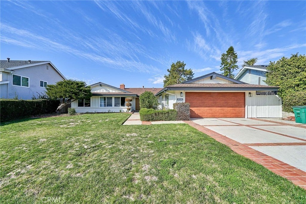 Photo of Listing #PV25094414