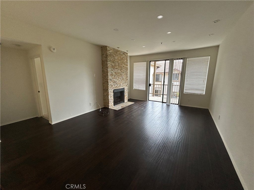 Photo of Listing #SB25094528