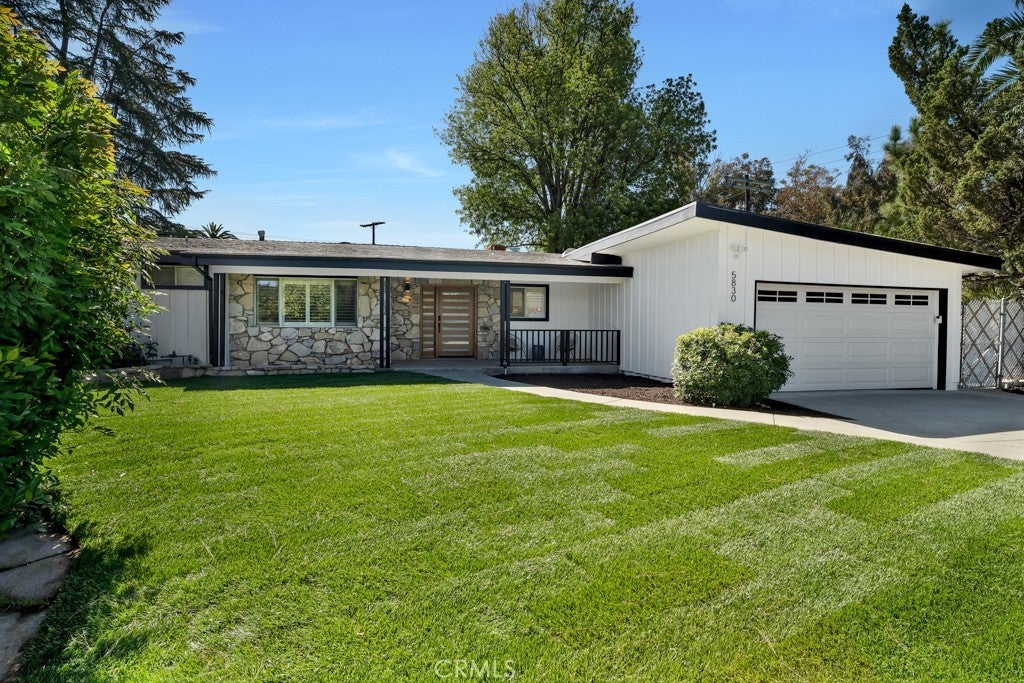 Photo of Listing #SR25094578