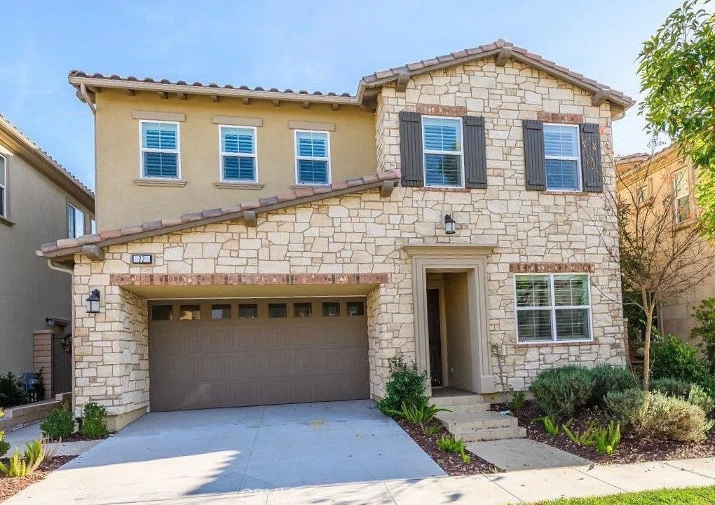 Photo of Listing #OC25095435