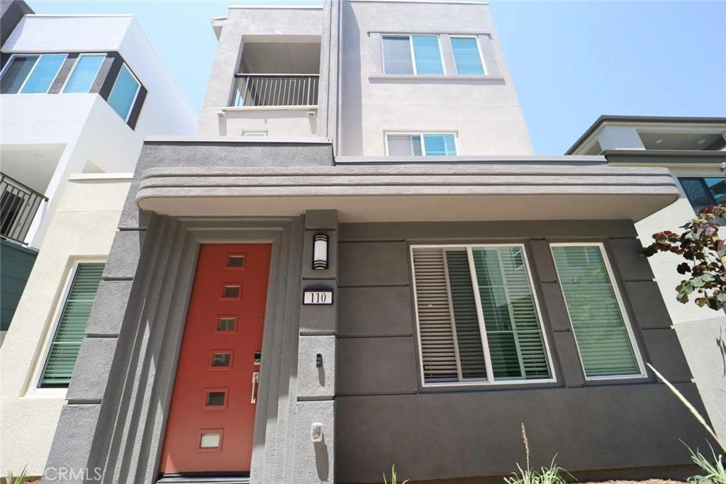 Photo of Listing #OC25096107