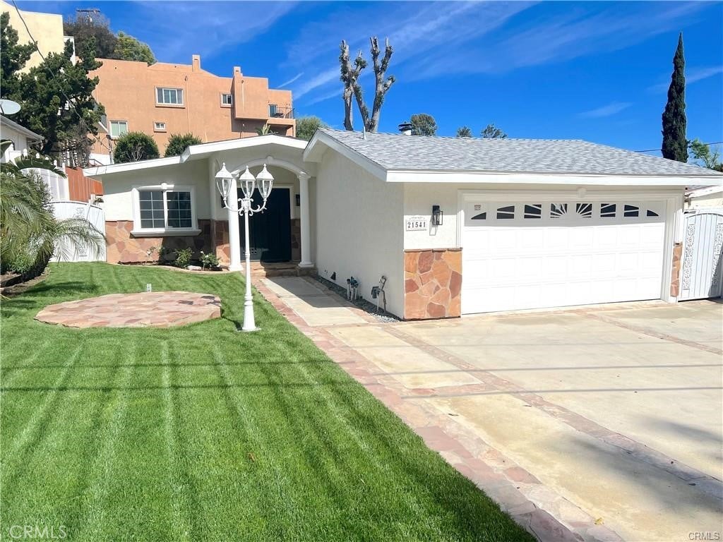 Photo of Listing #SR25096636