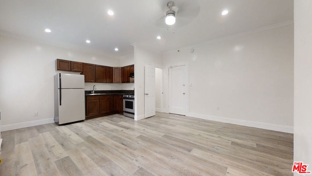 Photo of Listing #25533075