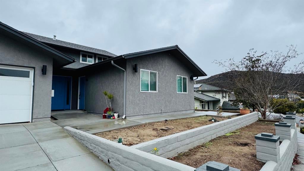 Photo of Listing #PTP2503145